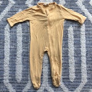 Kyte Baby Footie in Honey size NB